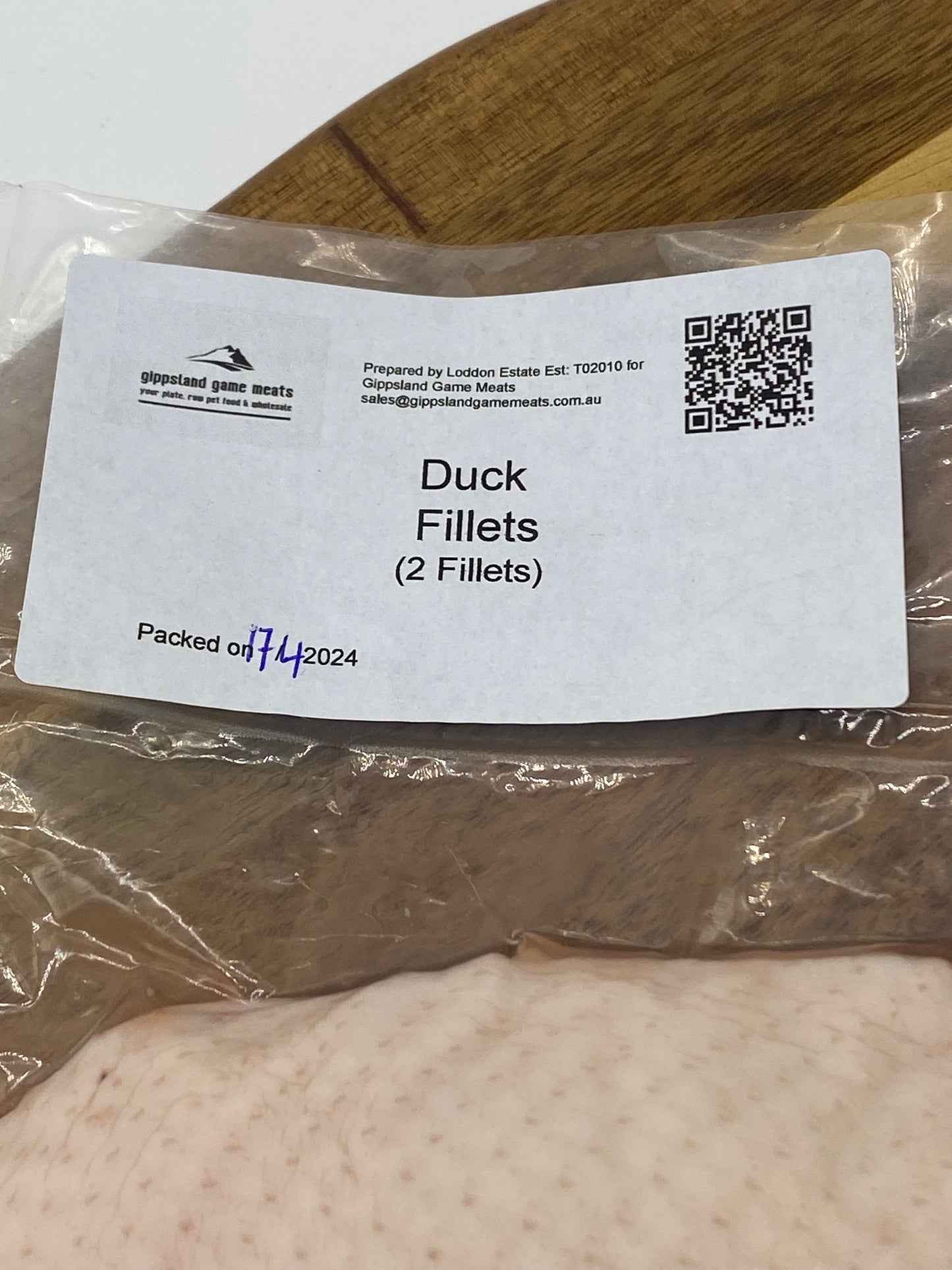 Photo of the Duck Fillet label
